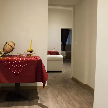 House Vaticano * Roma